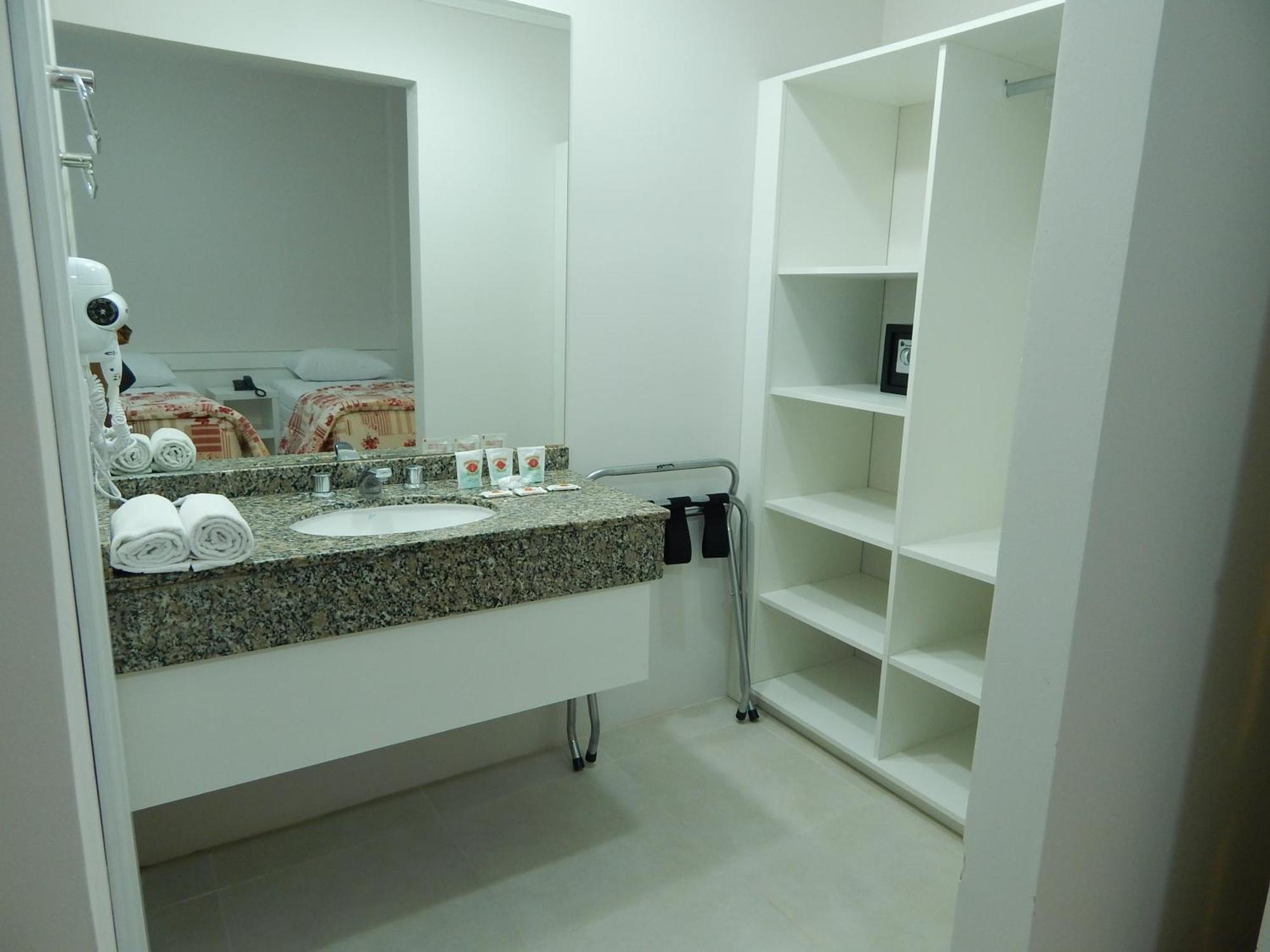 Encantos Torres Hotel Habitación foto